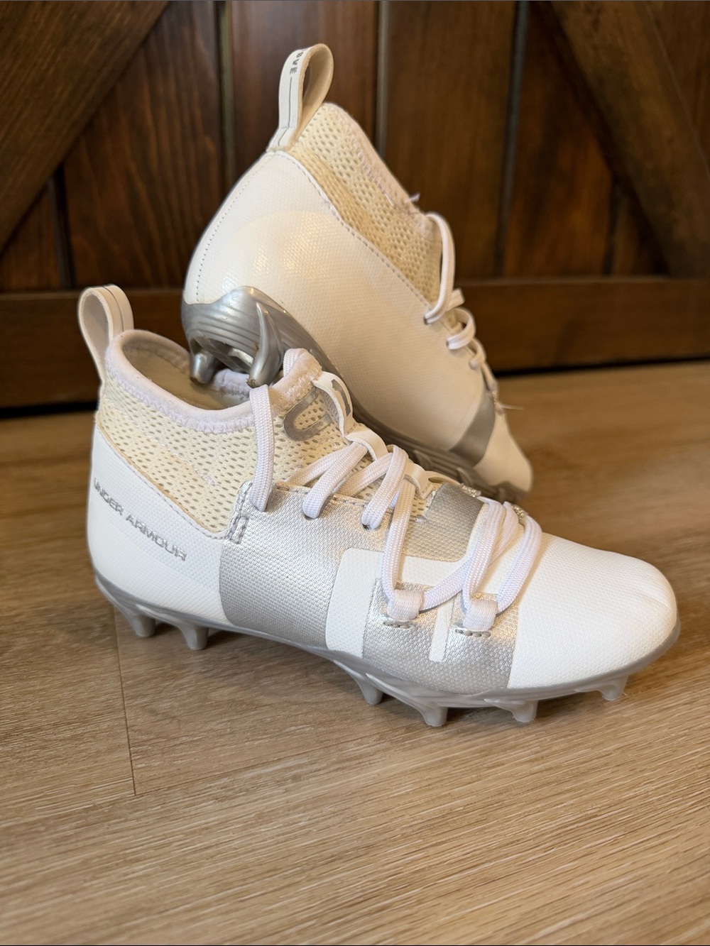 Boys Under Armour C1N MC Jr. Cleats — Cam Newton, size 1.5